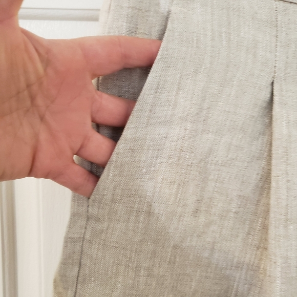 Karen Kane Womens Oat Linen Pleated Rolled Hem High-Waist Shorts - Picture 3 of 7